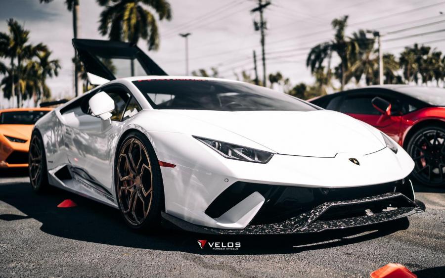 Lamborghini Huracan by Platinum Automotive on Velos Wheels (XX) '2019